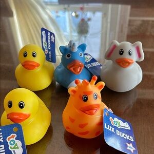 Rubber Ducks set of 5 by toymendous